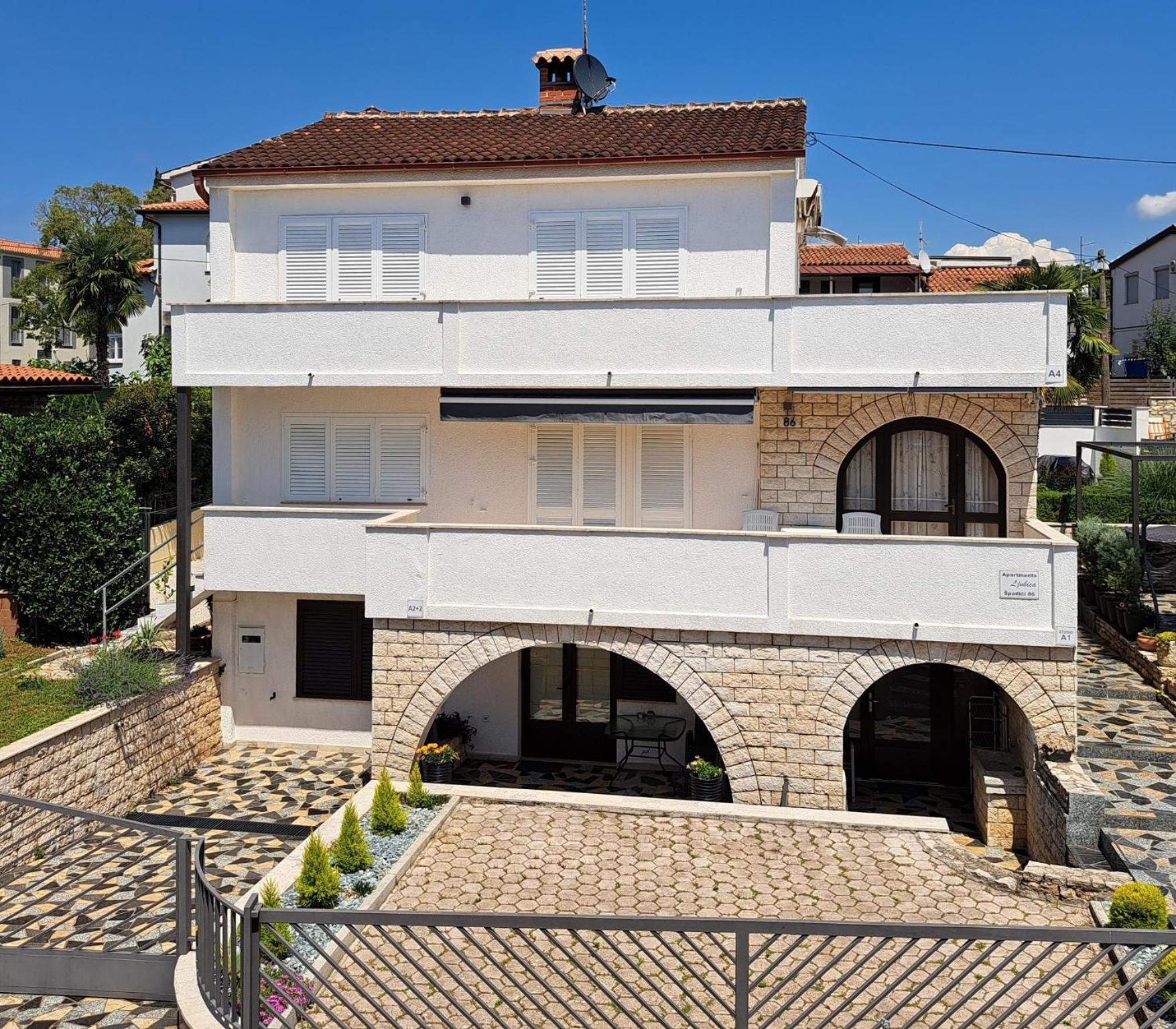 Apartments Ljubica Poreč Zewnętrze zdjęcie